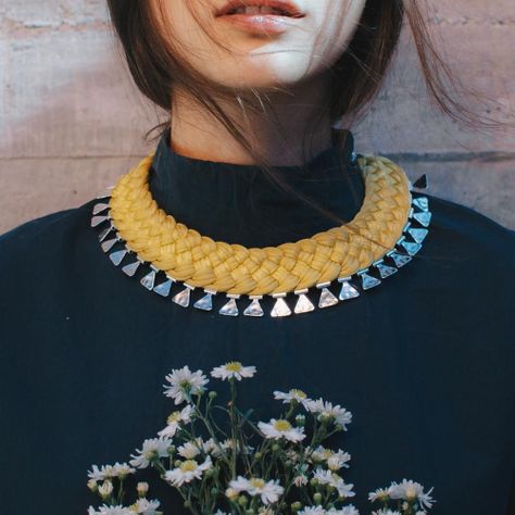 Maria La Biyux Collar Mostaza Triangular-0