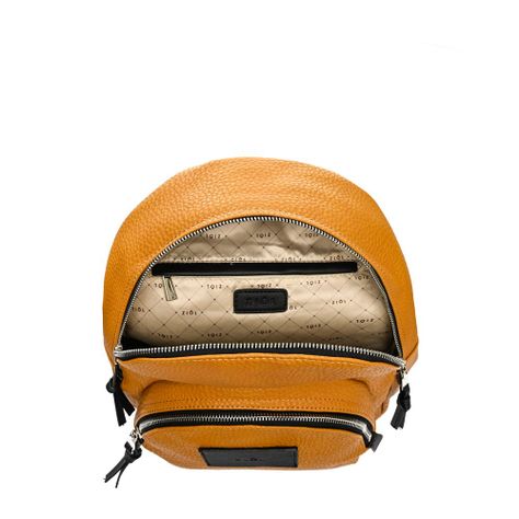 Mochila mediana loana mostaza-3