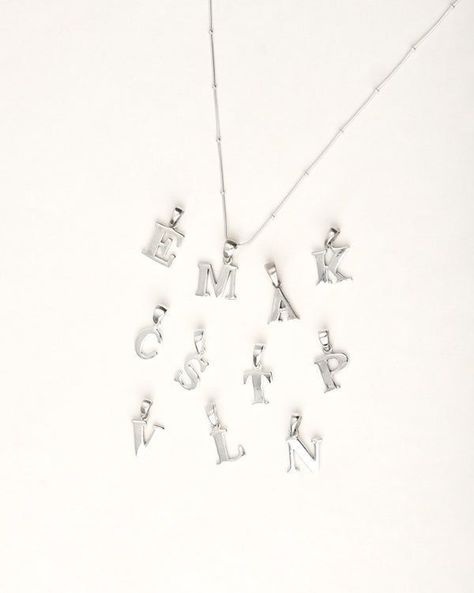 COLLAR PLATA MUJE LETRA ANTONIA L CANTARINA-0