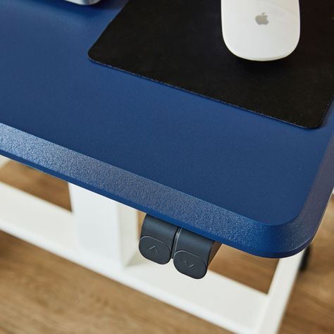 Escritorio eléctrico elevable Movil con ruedas-1