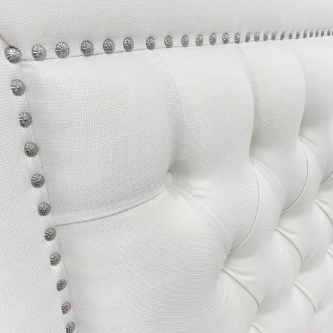 Respaldo de Cama Capitoné Frame Tachas Lino Crema Queen-2