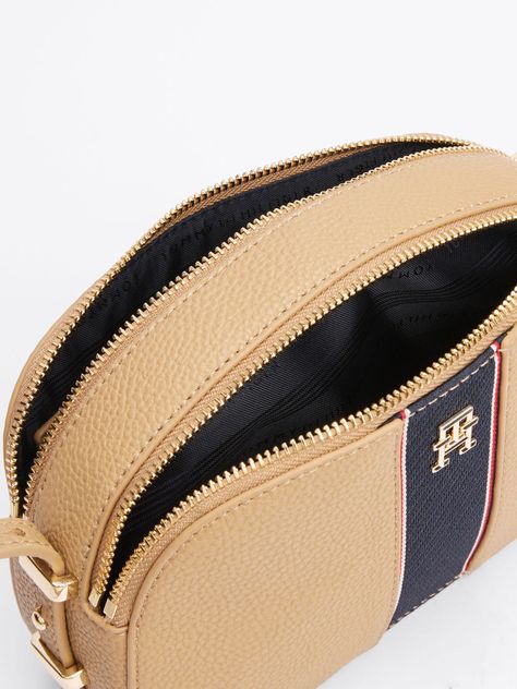 Bandolera Texturizada Legacy Beige Tommy Hilfiger-2