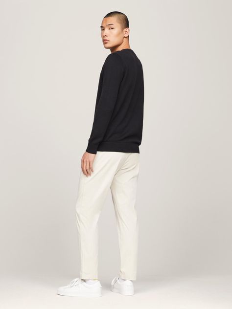 Sweater Essential Slim Fit Con Parche Negro Tommy Jeans-2