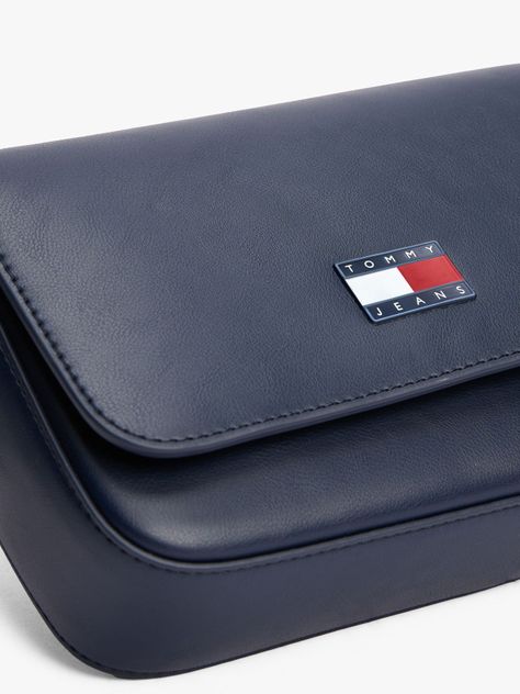 Bandolera Essential Con Solapa Azul Tommy Jeans-3