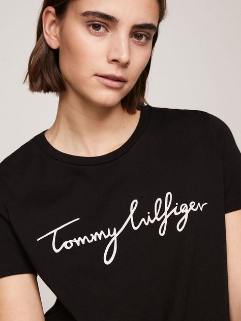 Polera Heritage Graphic C-Neck Negro Tommy Hilfiger-3