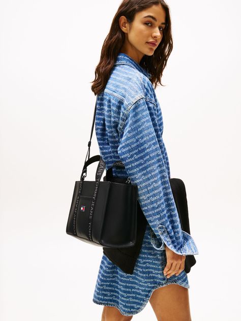 Tote Essential Daily Elevated Negro Tommy Jeans-1