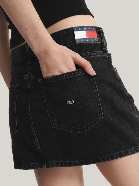 Minifalda Denim Sophie Negro Tommy Jeans-3