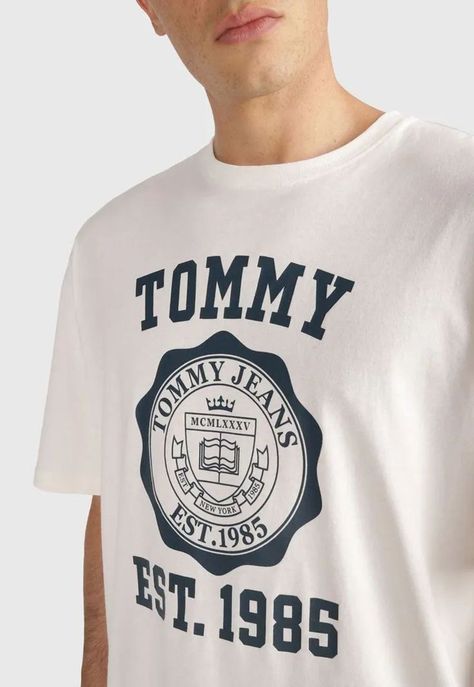 Polera Oversize Crest Varsity Blanco Tommy Jeans-3