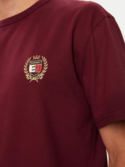 Polera Crest Flag Logo Burdeo Tommy Hilfiger-4