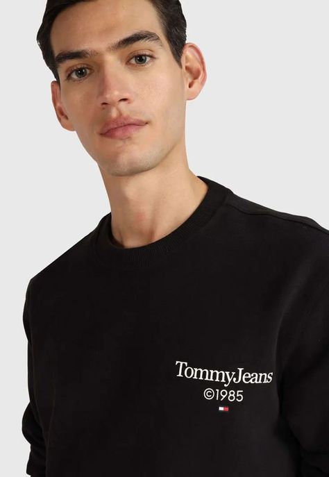 Polerón Logo Entry Graphic Negro Tommy Jeans-1