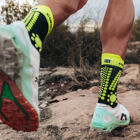 Calcetín Pro Racing v4.0 Trail Black Compressport-2