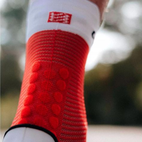 Calcetín Pro Racing v4.0 Run High Rojo Compressport-3