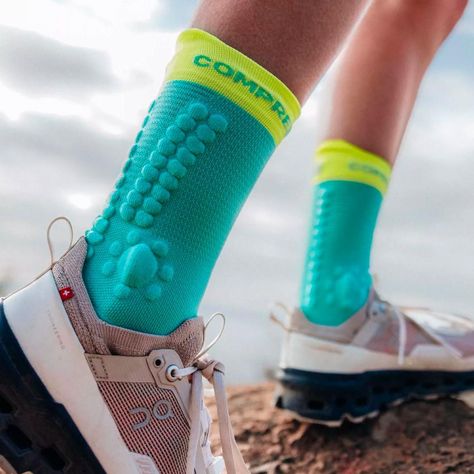 Calcetín Pro Racing v4.0 Trail Menta Compressport-2