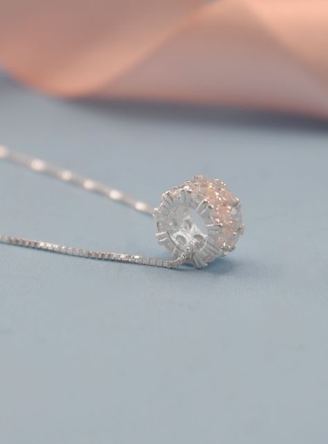 Collar rueda de circones en plata 925-2