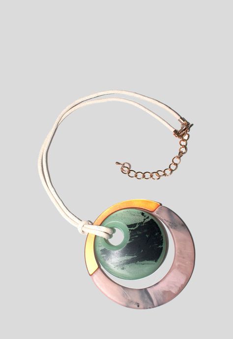 Collar Acrilico Metal Rosado-1
