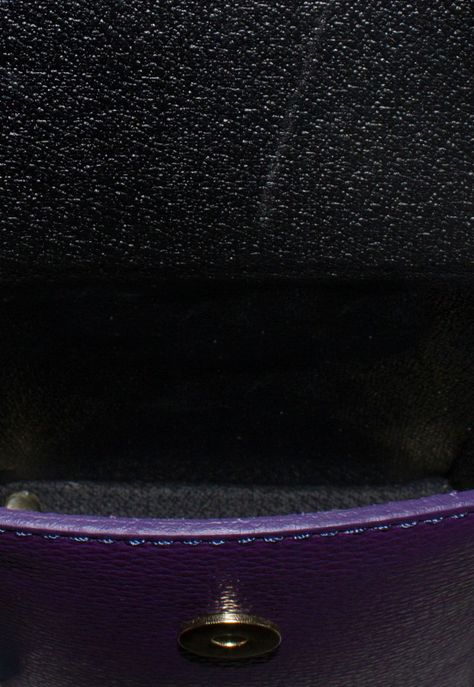 Portacelular cuero tachas planas Morado-3