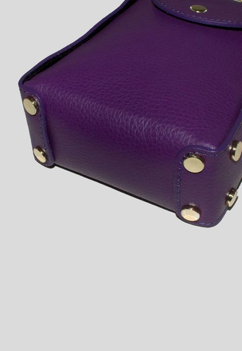 Portacelular cuero tachas planas Morado-4