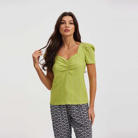 Polera Mujer Escote Corazón Verde Pistacho-0