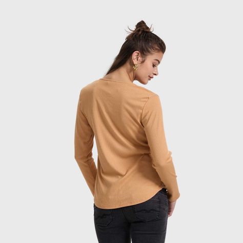 Polera Mujer Pata Botón Rib Liso Camel Fashion's Park-2