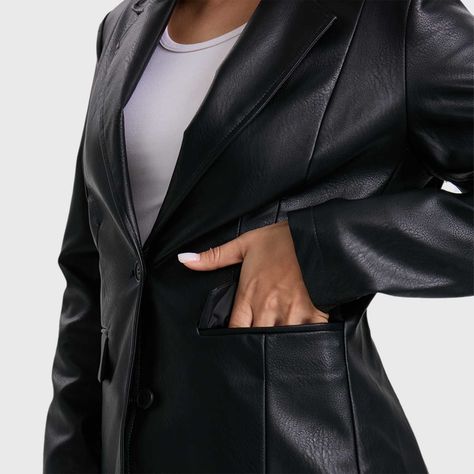 Chaqueta Mujer Con Botón Negro-3