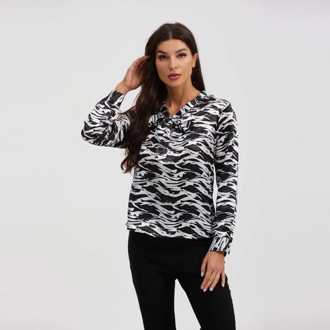 Blusa Aplicación Lazo Manga Negro Mujer-0