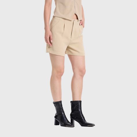 Short Mujer Con Pinzas Delanteras Liso Beige Fashions Park-1