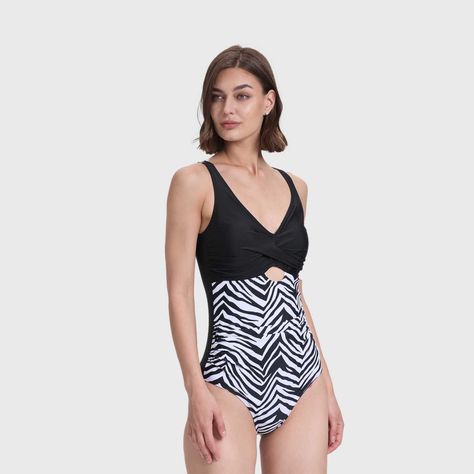 Traje De Baño Mujer Modelo Entero Escote Negro / Blanco FSP-1