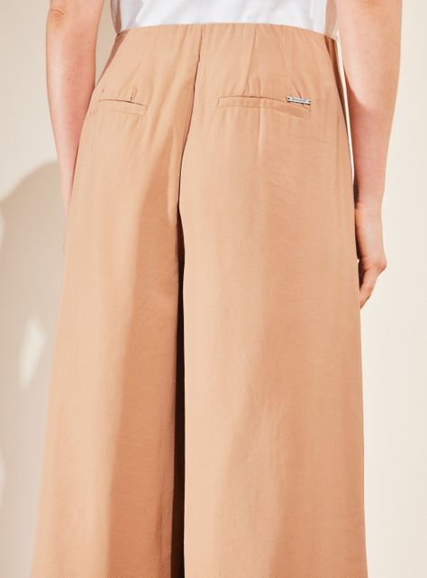 Pantalón Crop con Pinzas-3