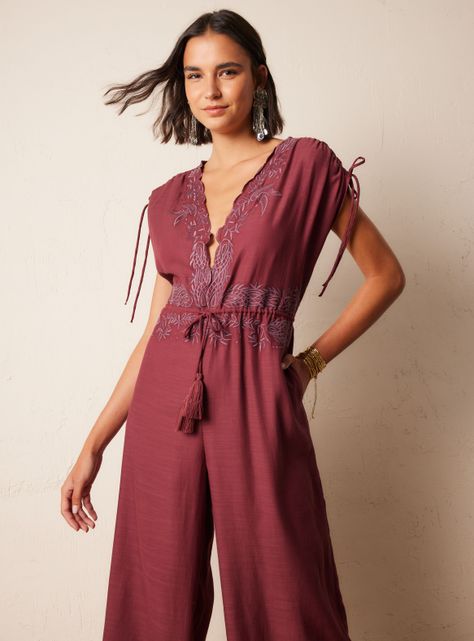 Vestido Enterito con Bordados al Tono-0