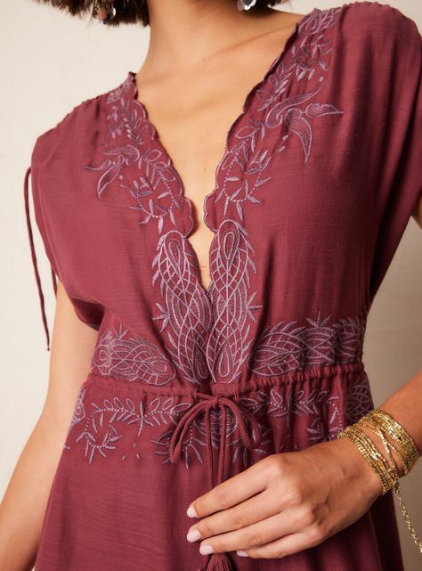 Vestido Enterito con Bordados al Tono-3