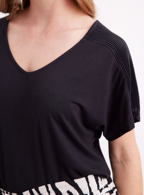 Polera Brillos en Hombros-3