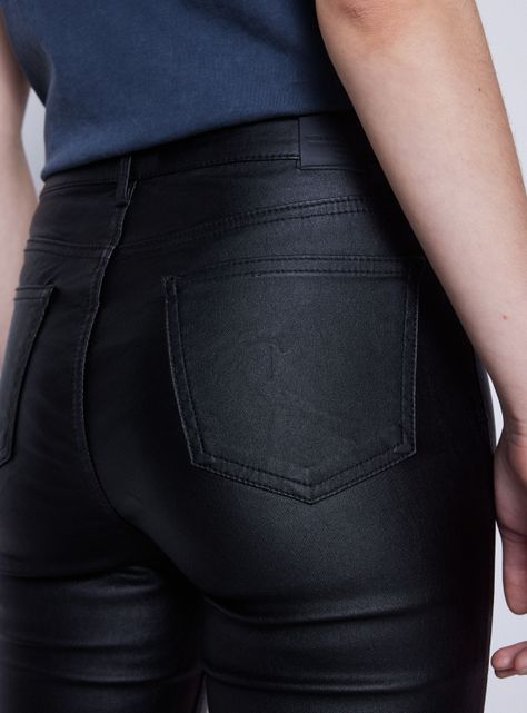 Pantalón Coated Skinny-2