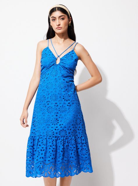 Vestido Largo Bordado con Forro y Amarra en Escote-0