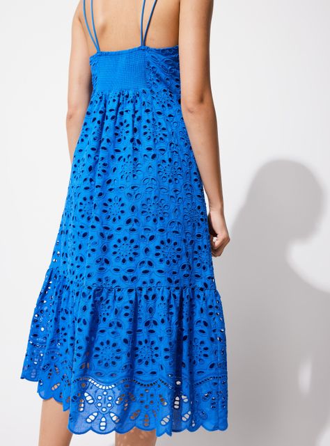 Vestido Largo Bordado con Forro y Amarra en Escote-3