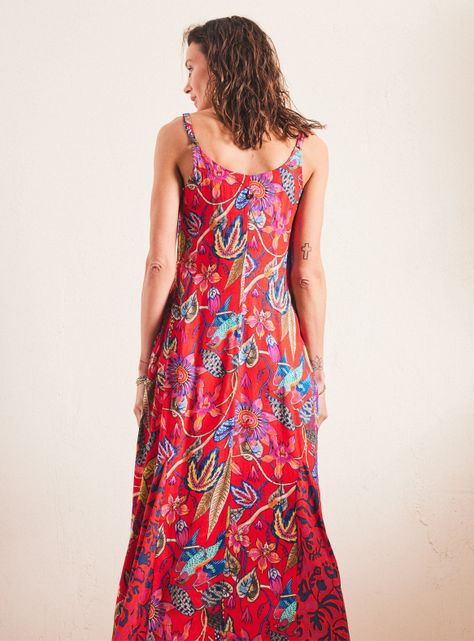 Vestido Estampado con Volumen en Ruedo-1