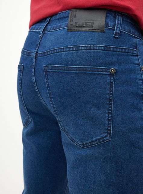 Jeans Liso con Cierre Focalizado-2