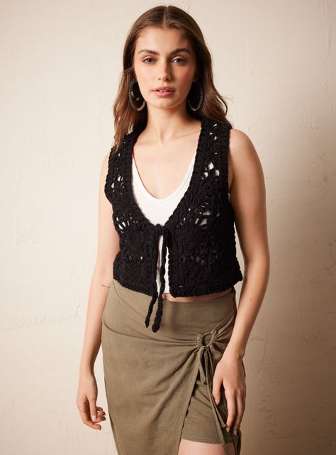 Chaqueta Tipo Bolero de Crochet-0