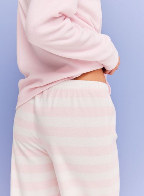 Pijama Cuello Alto con Aplicación Bordado-3