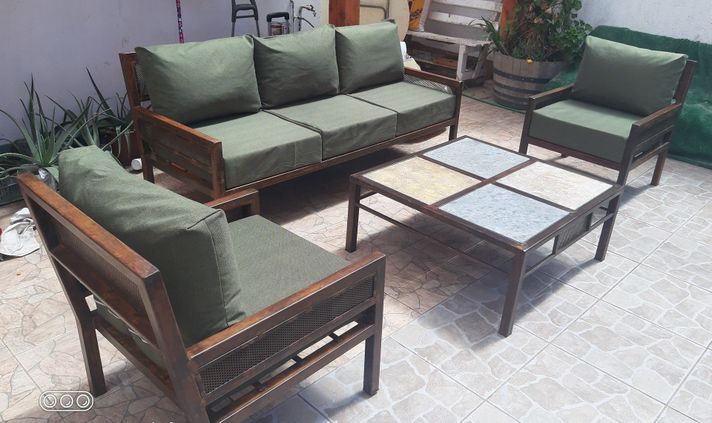 Juego de Living Fierro Etrusco "Perfil Malla" con Mesa de Centro 4 Piedras-3