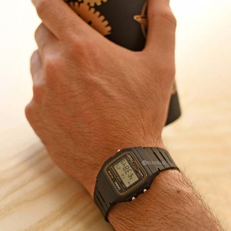 Reloj casio F-91WG-9QDF-1