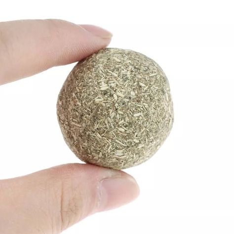 Pack x3 Bola Compacta Hierba Gatera Prensada Para Gatos-1