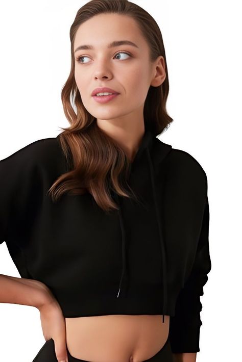 Poleron Crop Mujer Negro Con Capucha Sarah&Ella-1