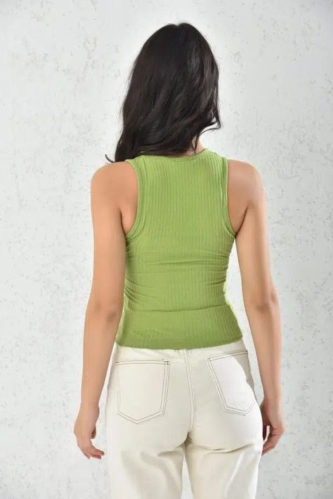 Camiseta Verde Sin Mangas para Mujer-5
