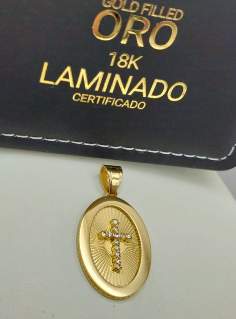 Medalla de Oro Laminado con Dije Ovalado con Cruz de Brillantes -6