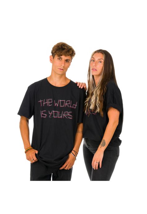 Polera M/C Unisex The World Negro -2