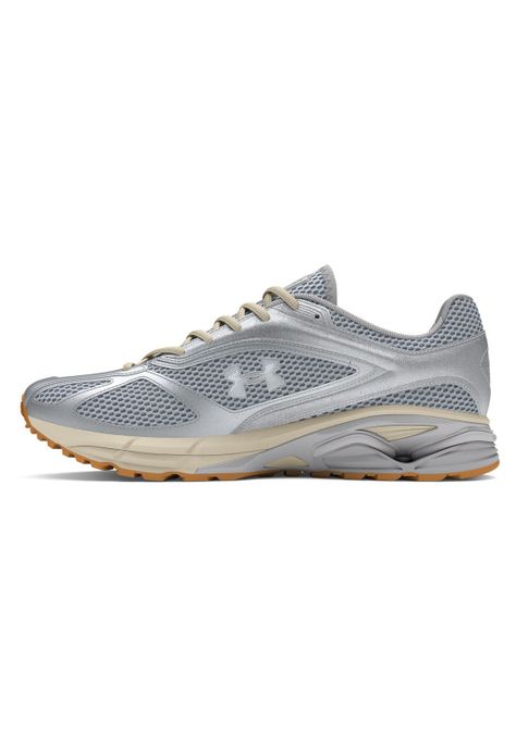 Zapatillas UA Apparition unisex plateadas-1