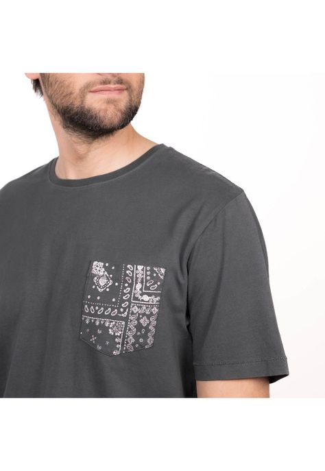 Polera Con Bolsillo-2