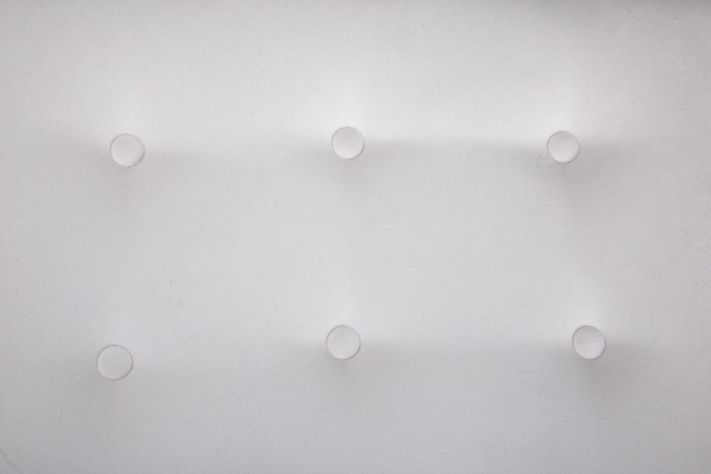 Pouf Petrum con Capitoné Blanco 62x42x42 cm Máxima Design-5