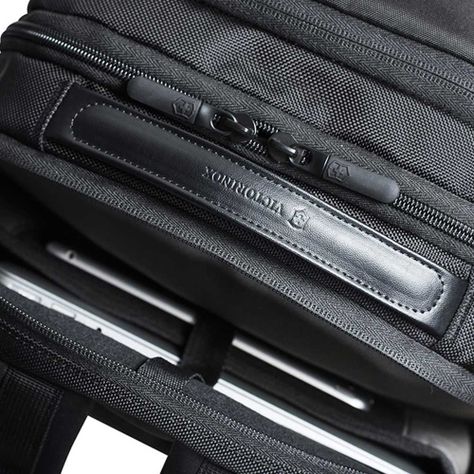 Mochila Deluxe Travel Laptop negro Victorinox-3