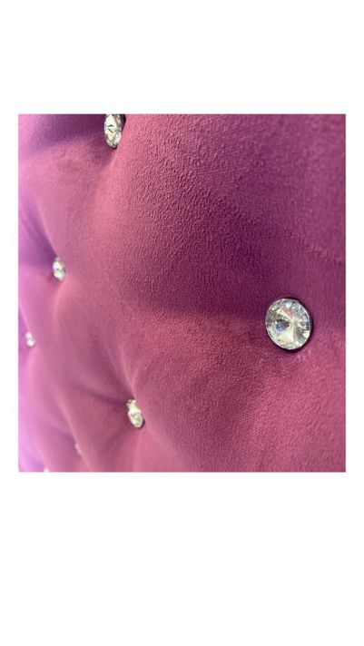 Base HVM 1.5 Plaza + Respaldo Morado Felpa Botone/Diamante a Piso Pmetal-3